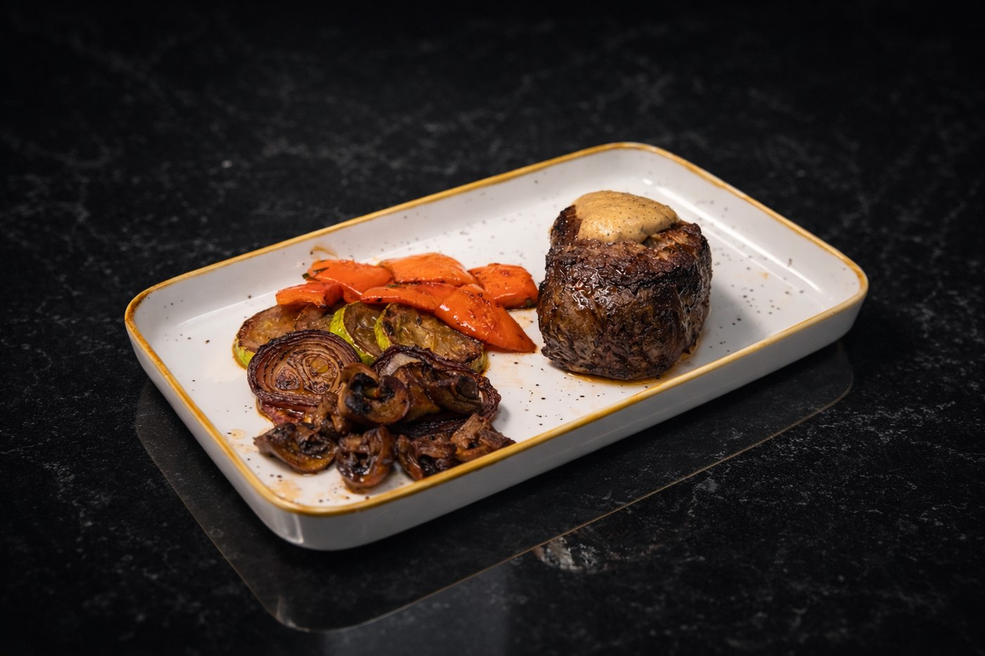 Пеппер стейк