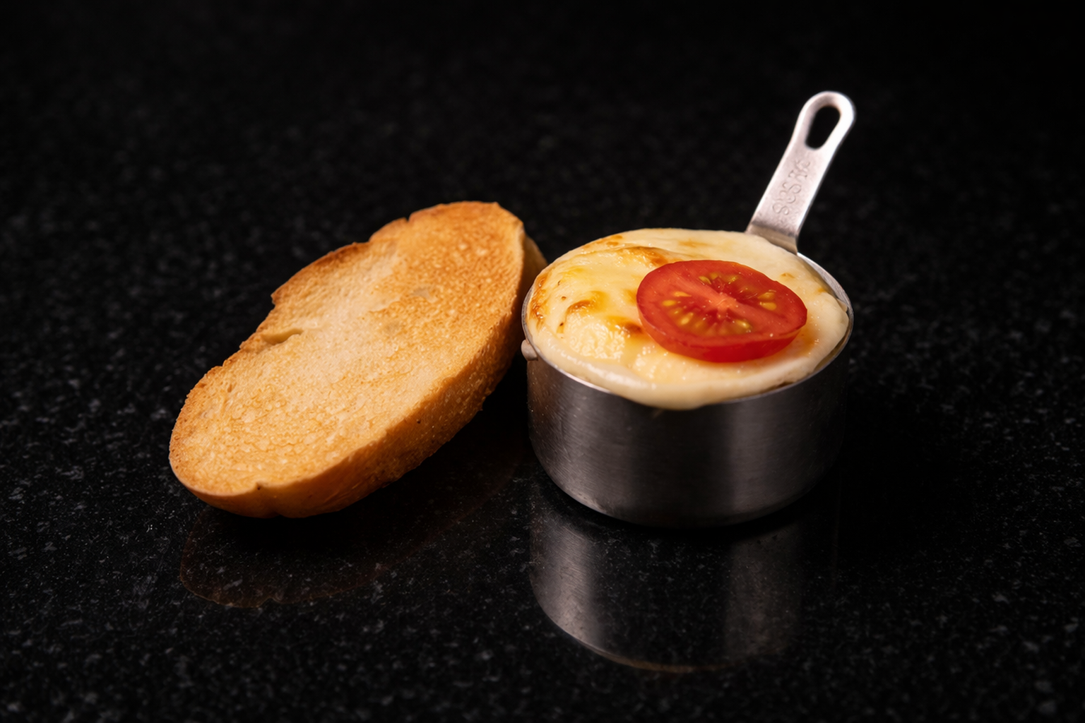 Жюльен с курицей и грибами